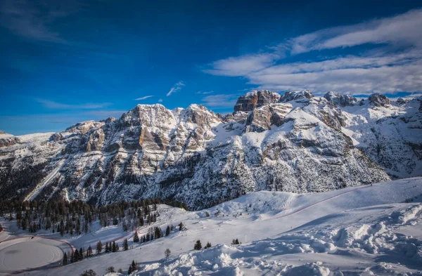Słynne Włoskie Alpy Brenta Dolomity Śnieg Zboczach Alp Madonna Campiglio — Zdjęcie stockowe