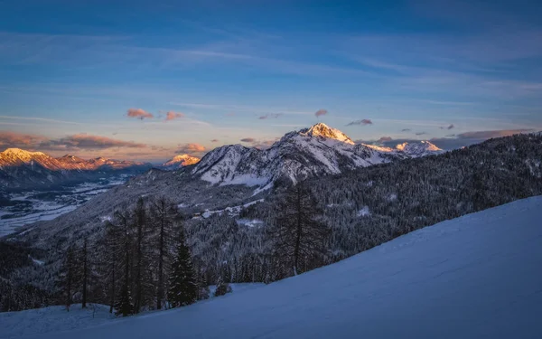 Alpenglow Sunset Time Mountain Peak Nassfeld Ski Resort Carinthia Austria — Stock Photo, Image