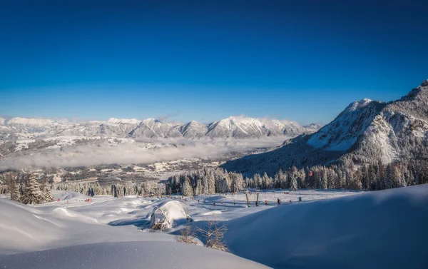 Pohled Alpskou Krajinu Zimní Sezóně Lyžařském Středisku Nassfeld Korutany Rakousko — Stock fotografie