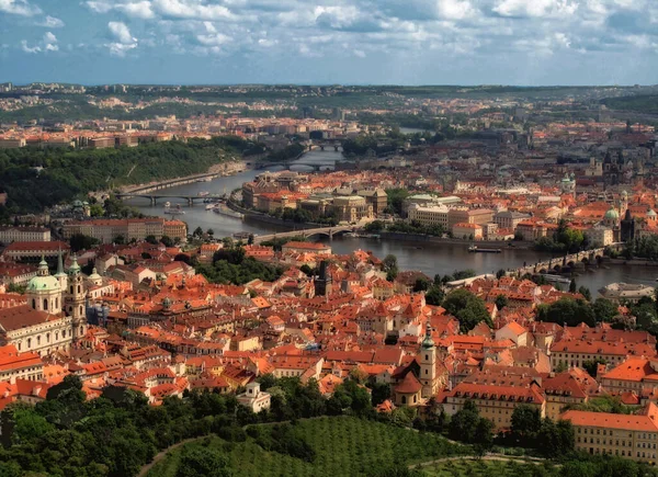 Praga República Checa Skyline Panorama Sobre Cidade Velha Telhados Vermelhos — Fotografia de Stock