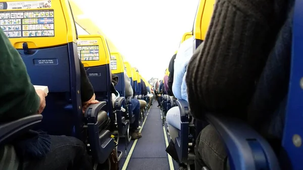 Roma Itália Março 2023 Corredor Interior Assentos Avião — Fotografia de Stock