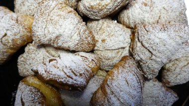 Ev yapımı sfogliatelle. İtalya, Napoli 'den geleneksel tatlı..
