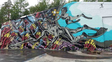 Stockholm, Snosatra, İsveç, 20 Ağustos 2022. Şehrin kenar mahallelerinde grafiti sergisi. Dalgıç.