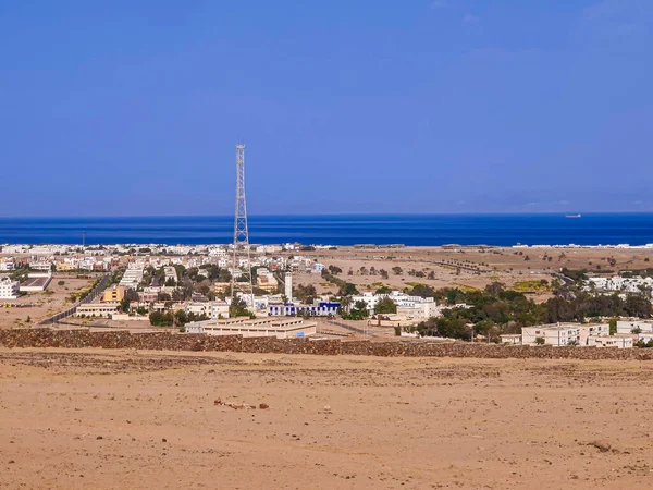 Niesamowity Relaksujący Widok Wybrzeże Piaskiem Wodą Skałami Synaju Egipt — Zdjęcie stockowe