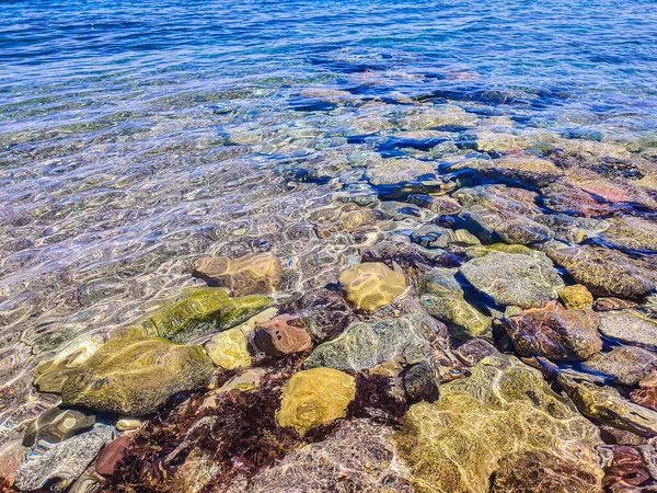 Niesamowity Relaksujący Widok Wybrzeże Piaskiem Wodą Skałami Synaju Egipt — Zdjęcie stockowe