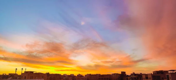Kleurrijke Lucht Bij Zonsondergang — Stockfoto