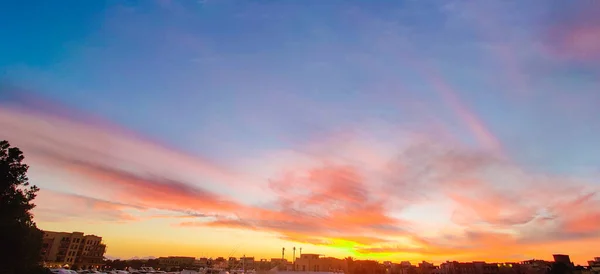 Färgglad Himmel Vid Solnedgången — Stockfoto