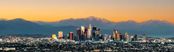Los angeles skyline günbatımı