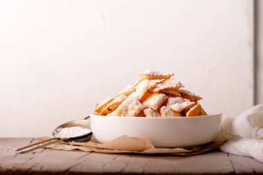 Coriandoli Karnavalı İtalyan çıtır böreği.