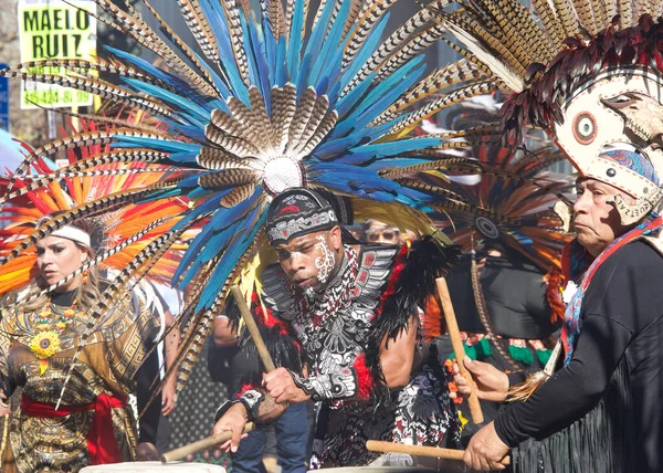 2022年10月30日 水果谷 Fruitvale 参加一年一度的 死亡节 Dia Los Muertos 的身份不明的参与者 — 图库照片