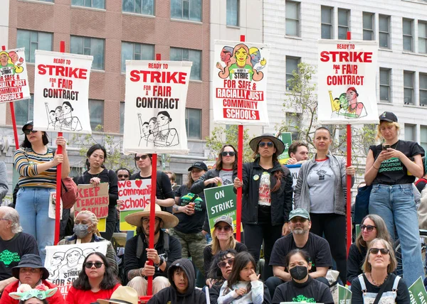 Oakland Maja 2023 Nauczyciele Zwolennicy Protestujący Wiecu Nauczycielskim Frank Ogawa — Zdjęcie stockowe