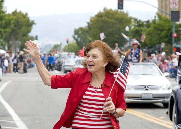 stock image Alameda, CA - July 4, 2023: Alameda 4th of July Parade, one of the largest and longest Independence Day parade in the nation. Unidentified participants.