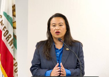 Oakland, CA - 22 Ağustos 2023: Başkan Sheng Thao Vietnam 'a yaptığı son seyahatin sonuçlarını tartışıyor ve ilişkileri güçlendirme ve yeni fırsatlar yaratma çabalarıyla sonuçlanıyor.