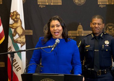 San Francisco, CA - 9 Kasım 2023: Belediye Başkanı London Breed güvenlik sorunları ve yaklaşan APEC konferansını çevreleyen şehir üzerindeki etkilerden bahsediyor