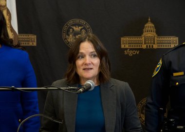 San Francisco, CA - 9 Kasım 2023: Mary Ellen Carroll, Acil Durum Yönetimi Müdürü güvenlik sorunları ve yaklaşan APEC toplantısında şehir üzerindeki etkileri hakkında konuşuyor