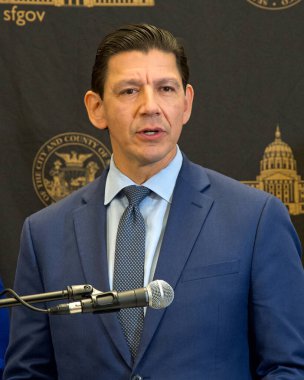 San Francisco, CA - 9 Kasım 2023: Joaquin Torres, İlçe Değerlendirme Kaydı, yaklaşan APEC konferansını çevreleyen şehir üzerindeki güvenlik sorunları ve etkileri hakkında konuşuyor
