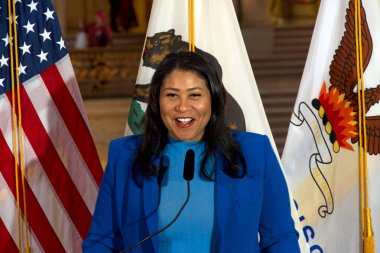 San Francisco, CA - 31 Ocak 2024: Başkan London Breed, Körfez Kürtaj Hakları Koalisyonu 'nun birinci yıldönümü için basın toplantısında konuşma yaptı.