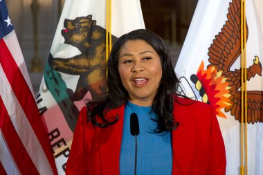 San Francisco, CA - 8 Şubat 2024: Belediye Başkanı London Breed, Belediye Binası 'nda yapılan bir basın toplantısında Ay Yılbaşı Mührü' nün yıllık açılışı için konuşma yapacak.