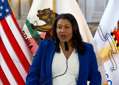 San Francisco, CA - 19 Mart 2024: Belediye Başkanı London Breed Belediye Binasında düzenlenen Kadın Tarihi Ayı Töreninde konuşma yapacak.