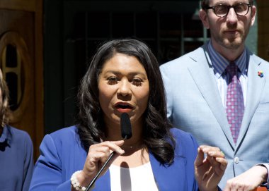 San Francisco, CA - 3 Mayıs 2024: Belediye Başkanı London Breed ilk Downtown Entertainment Zones 'un kurulması önerisini duyuran bir basın toplantısında konuşma yaptı.