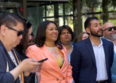 San Francisco, CA - 9 Mayıs 2024: Başkan London Breed, SF New Deal ortaklığıyla Vacant to Vibrant programını tanıtan bir etkinlikte