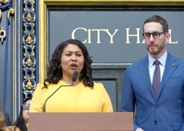 San Francisco, CA - 3 Haziran 2024: Belediye Başkanı London Breed, eskrim ve çalıntı malların San Francisco sokaklarında satılmasıyla ilgili yeni yasa tasarısıyla ilgili basın toplantısında konuştu..