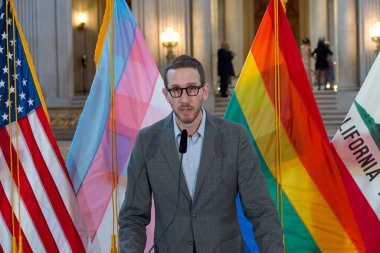 San Francisco, CA - 01 Ağustos 2024: Eyalet Senatörü Scott Wiener, San Franciscos 'un 3.. 