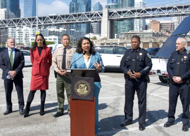 San Francisco, CA - 16 Eylül 2024: Belediye Başkanı London Breed, San Francisco 'daki kamu güvenliğini artırmaya devam edecek yeni teknolojiyle ilgili basın toplantısında konuştu.