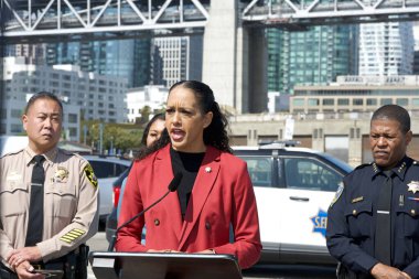 San Francisco, CA - 16 Eylül 2024: Bölge Savcısı Brooke Jenkins, San Francisco 'daki kamu güvenliğini artırmaya devam edecek yeni teknolojiyle ilgili basın toplantısında konuştu.