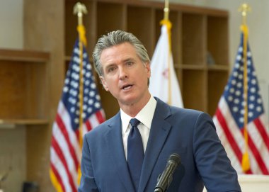 Turlock, CA - 6 Ocak 2025: CA Valisi Gavin Newsom Kaliforniya 'daki ilk projeler ve önümüzdeki mali yılın bütçe ana hatlarını gösteren basın toplantısında konuştu
