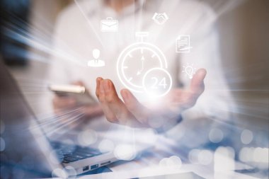 Saat 24: 00 hizmeti ve insanların simgesi konsept, İş adamı saat ve çizgi insan ikonu, zaman yönetimi ve iş planı, fikir ve günlük rutin programının konsepti,