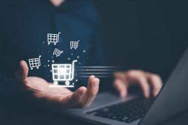 Çevrimiçi alışveriş kavramı, çevrimiçi alışveriş arabasının sanal arayüzüne sahip pazar sitesi ağın bir parçası, alışveriş arabasının seçimiyle online alışveriş işi.