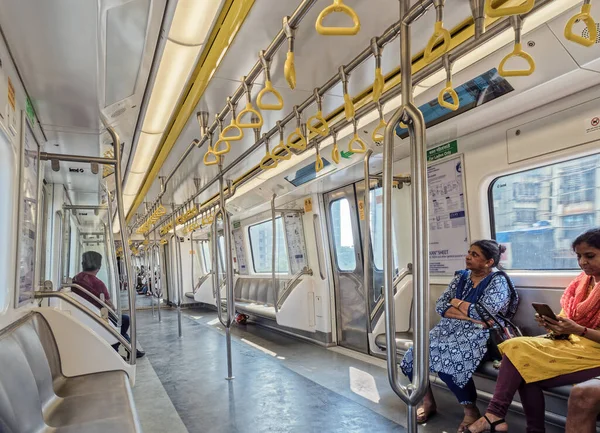 2022 Nowy Pociąg Metra Bombaju Jest Wygodnym Nowoczesnym Szybkim Nowym — Zdjęcie stockowe