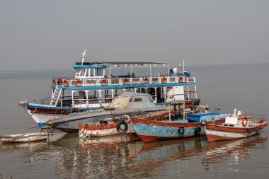 12 12 2006 Boat Jetty At Elephanta Island and Boats, Gharapuri, Mumbai, India, Asia