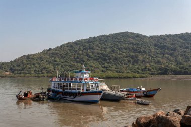 12 12 2006 Boat Jetty At Elephanta Island and Boats, Gharapuri, Mumbai, India, Asia
