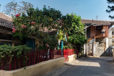 08 22 2009 Seven floors Bell Tower mechanical bell rung every hour from the top. The people of Thanjavur are called 