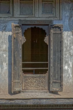 01 10 2007 Old Window at the turn of the century home. Pune. Maharashtra. India