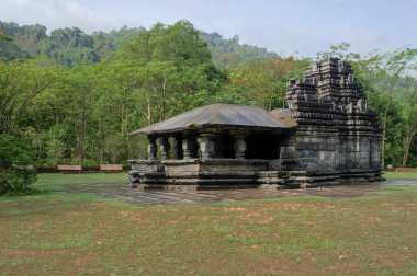10 Jun2009 Shri Mahadev Temple, Tambdi Surla,is a 12th century Kadamba Style Shaivite temple of the Kadamba period GOA India