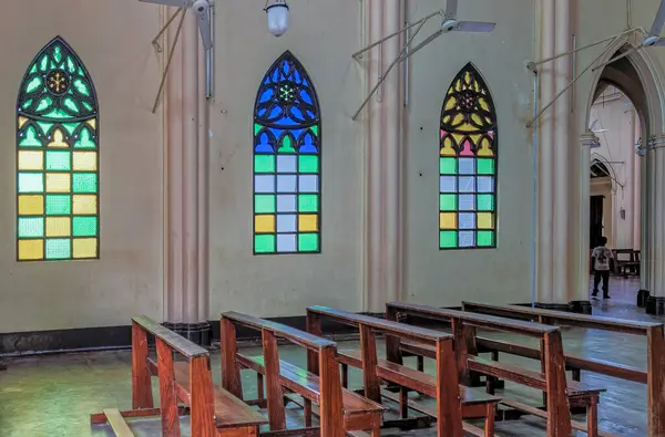 2007 Bunte Glasfenster Das Innere Der Kirche Negombo Sri Lanka — Stockfoto