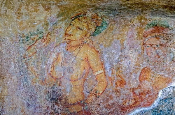 09 12 2007 Asya freski ve geleneksel kadın kıyafeti Sigiriya antik kaya kalesi Aslan Sinhala Matale Bölgesi, Sri Lanka