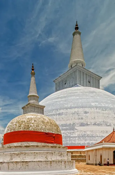 2007 Ruwanweli Maha Seya Ruwanwelisaya Stupa Anuradhapura Sri Lanka Asia — 스톡 사진