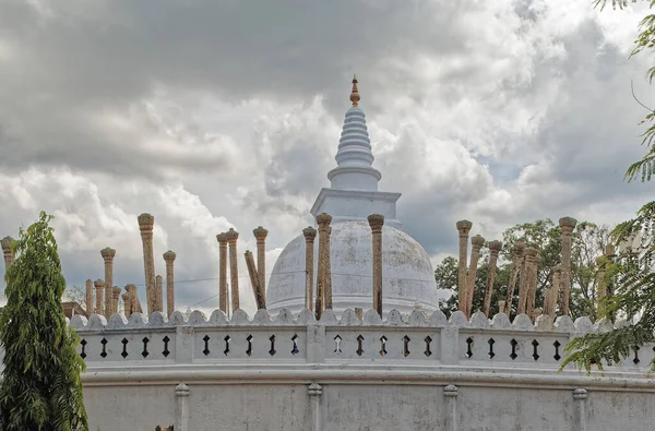 2007 Thuparamaya Stupa Vroegste Dagoba Het Eiland Anuradhapura Sri Lanka — Stockfoto