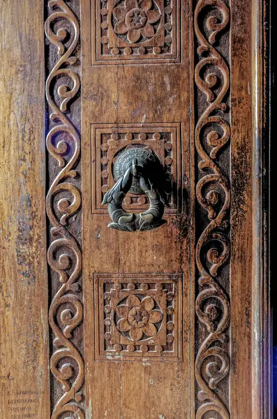 2007 Hand Decorative Wooden Door Brass Door Rattle Ruvanvelisaya Dagoba — Stock Photo, Image