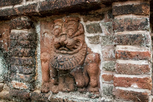 2007 Terracotta Lion Carved Wall City Ancient City Polonnaruwa Sri — 图库照片