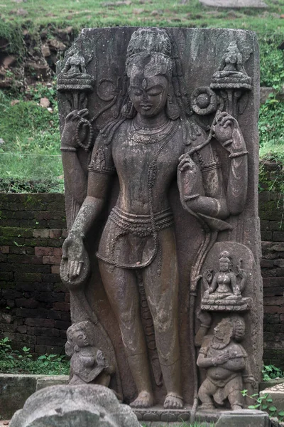 2007 Ruïneerde Standbeeld Erfgoed Boeddhistische Opgegraven Site Ratnagiri Betekenis Heuvel — Stockfoto