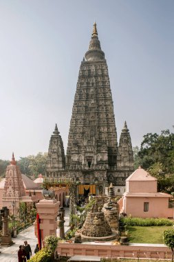 12 25 2014 Bodh Gaya, İndi eyaletinin Gaya ilçesinde yer alan Mahabodhi Tapınağı Kompleksi ile ilişkili dini bir hac mekanı ve mekanıdır.