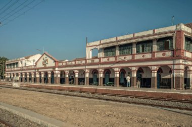 12: 30 Vintage Princely eyaleti Gondal Tren İstasyonu Rajkot bölgesi Saurashtra Hindistan Asya