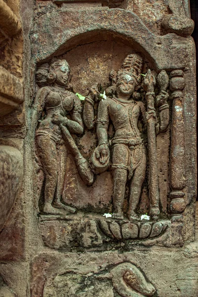 2007 Bas Relief Som Representerar Hinduguden Vishnu Och Hans Gemål — Stockfoto