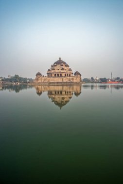 21 Aralık 2014 Şer Şah Suri Hindistan-İslam mimarisi Sasaram-Bihar INDIA 'da