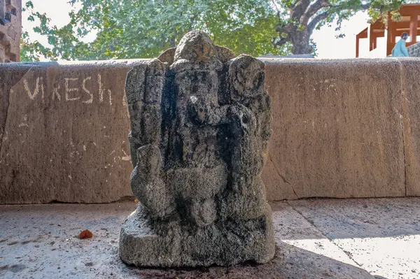 2013 Escultura Piedra Ganesh Templo Sangameshwar Hemadpanthi Kudal Solapur Maharashtra —  Fotos de Stock